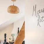 Menagerie House Walk Score 98 *