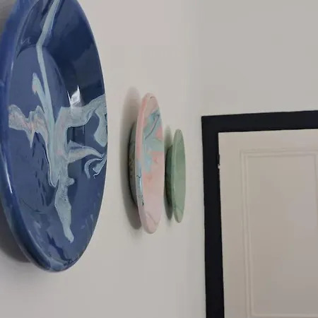 Menagerie House Walk Score 98 *