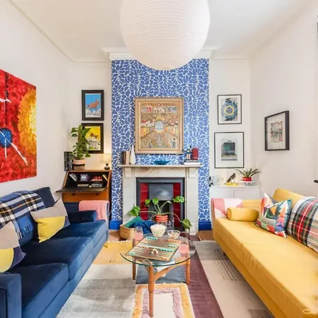 Holiday home Menagerie House Luxury Cottage, Walk Score 98 *