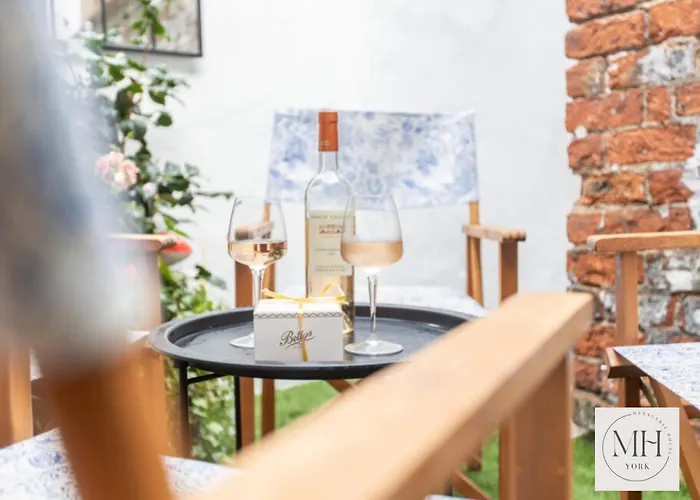 Menagerie House Walk Score 98 * York