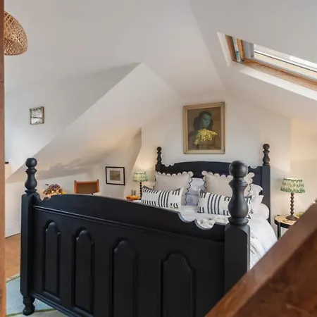 度假居 Menagerie House Walk Score 98 约克